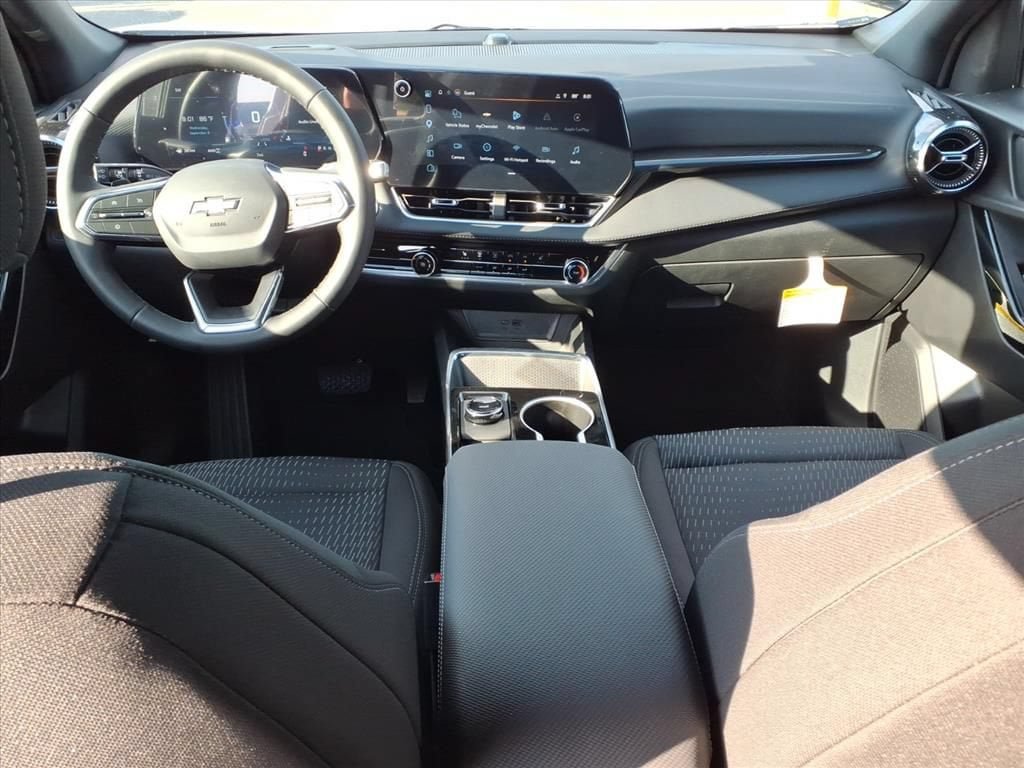 New 2027 Chevrolet Equinox LT w/ Safety and Technology Package AWD/4WD image 19