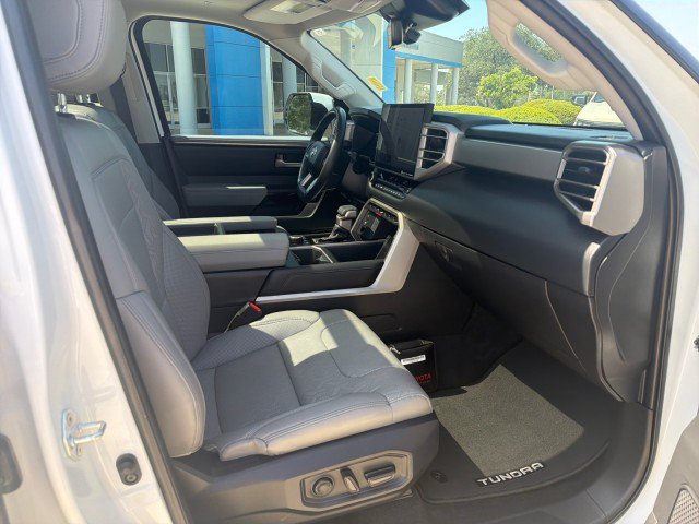 Used 2024 Toyota Tundra Limited w/ Power Package AWD/4WD image 18