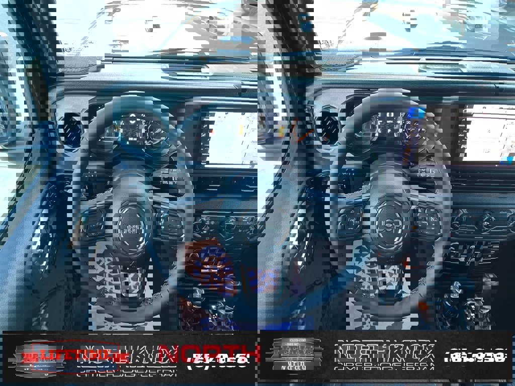 Used 2025 Jeep Wrangler Sport S image 14