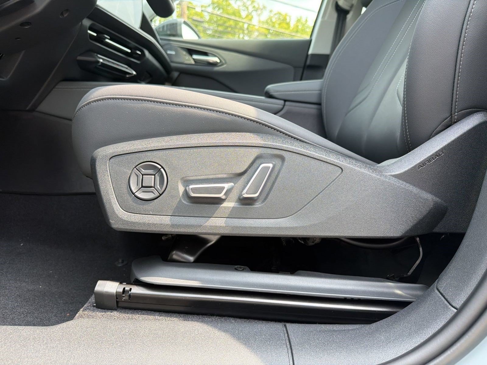 New 2026 Audi Q3 quattro 2.0T AWD/4WD image 16