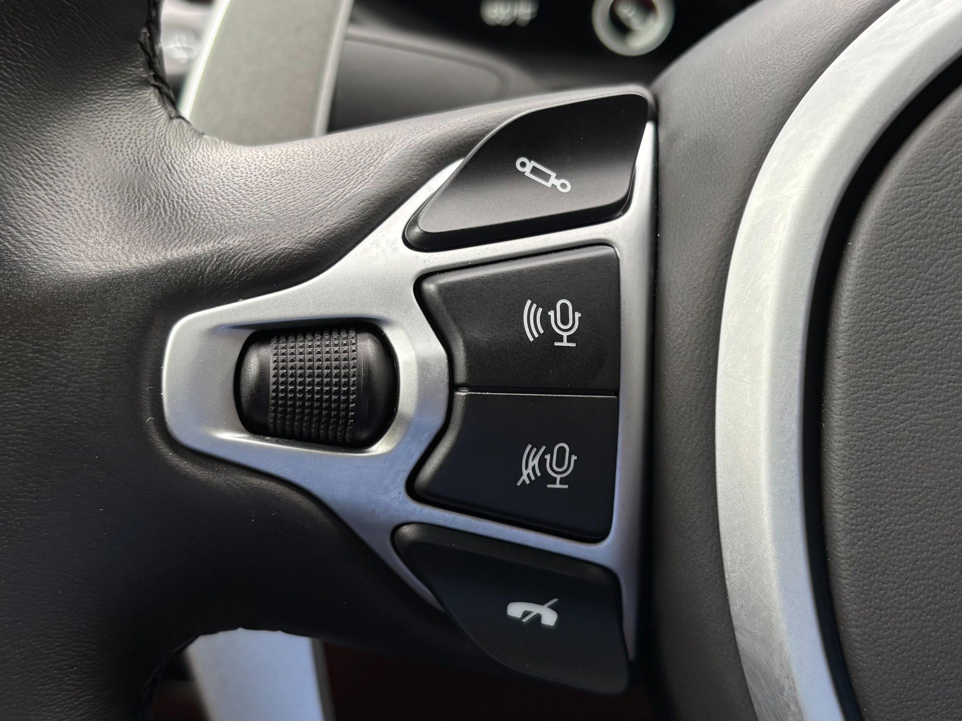 Used 2020 Aston Martin V8 Vantage Coupe RWD image 28