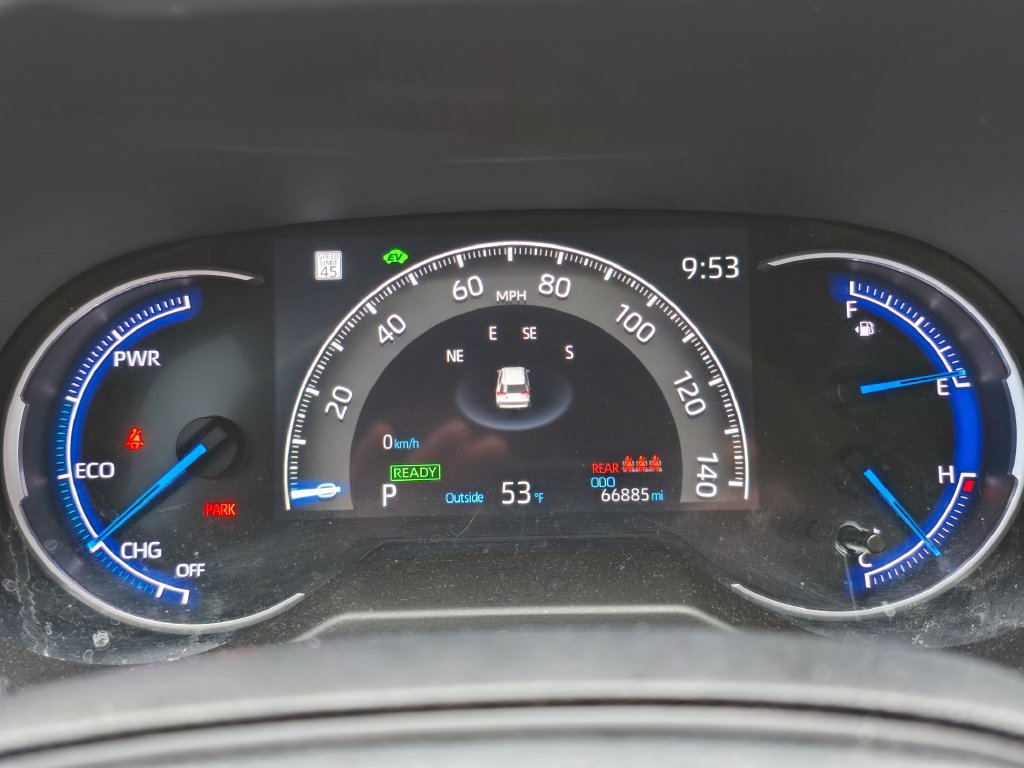 Used 2024 Toyota RAV4 LE AWD/4WD image 30