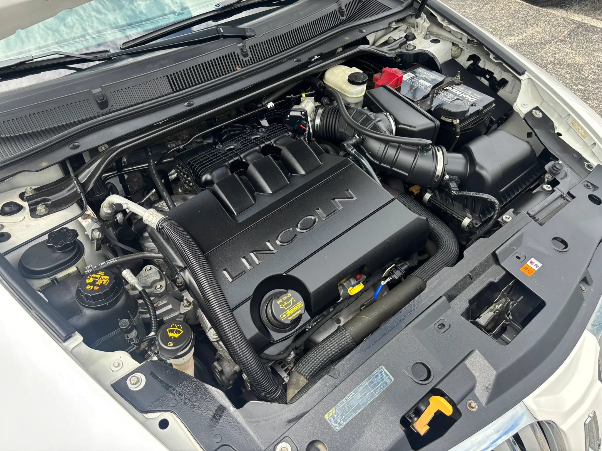 Used 2011 Lincoln MKS FWD image 68