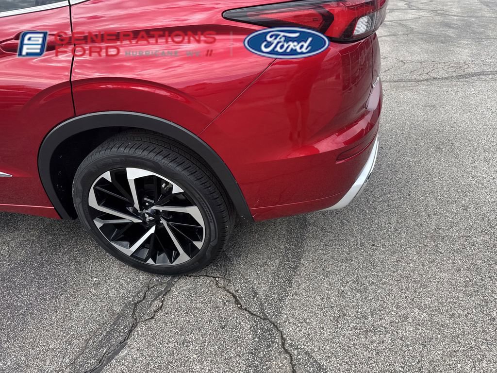 Used 2022 Mitsubishi Outlander SEL image 9