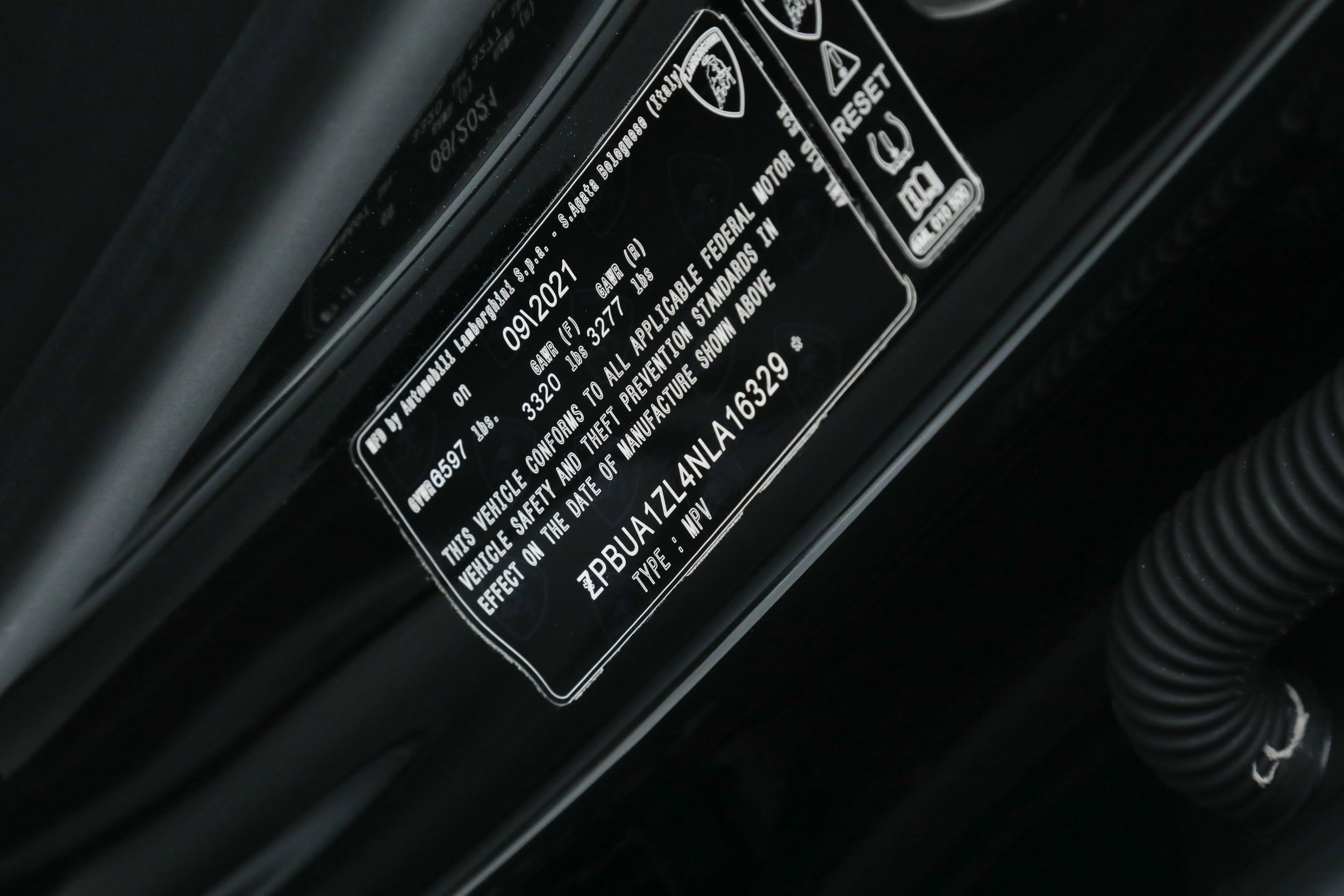 Used 2022 Lamborghini Urus image 42