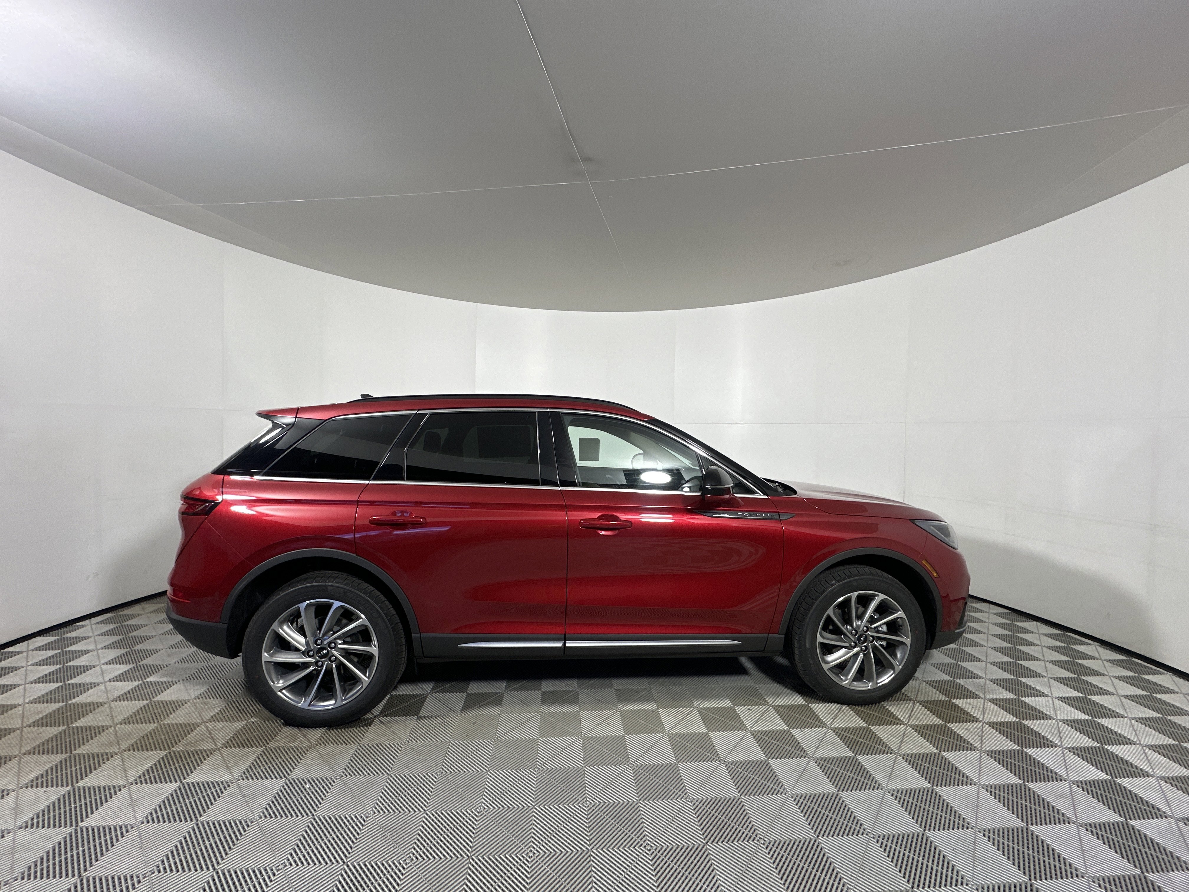 New 2026 Lincoln Corsair Premiere image 8