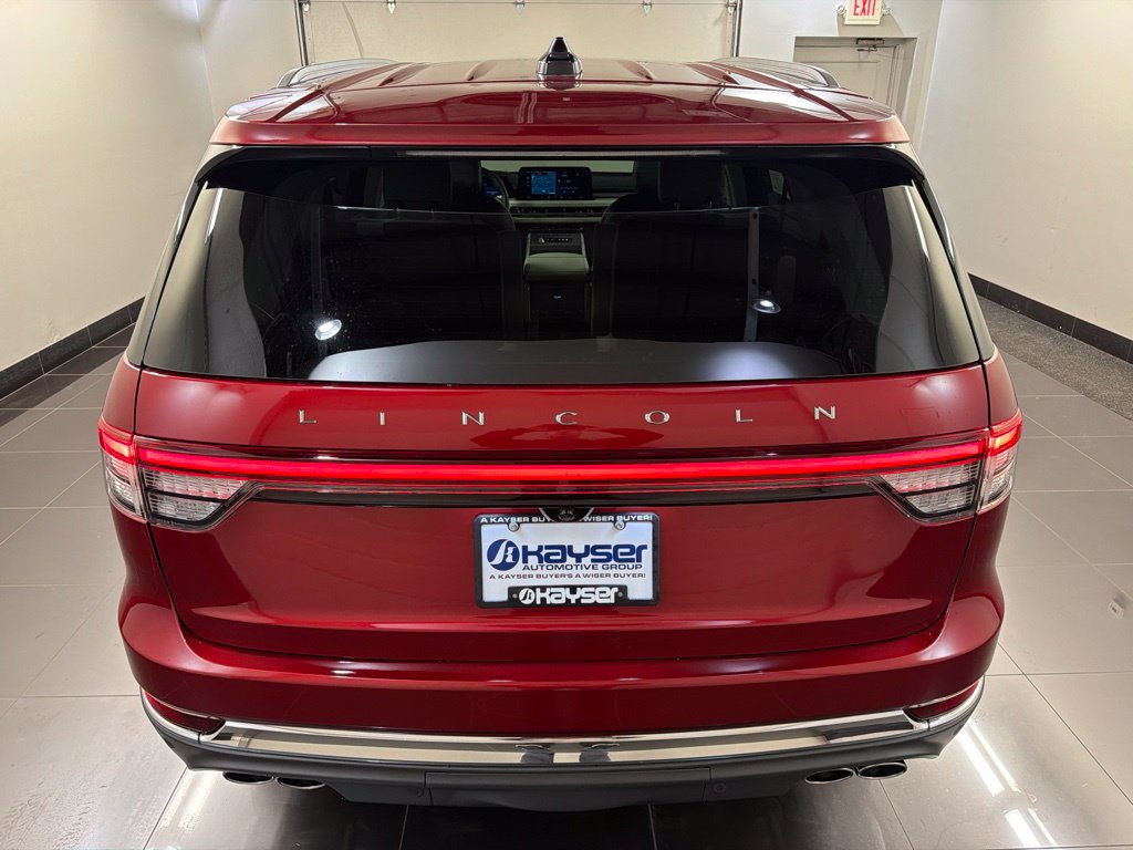 New 2027 Lincoln Aviator AWD image 5