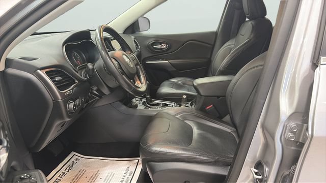 Used 2020 Jeep Cherokee Limited AWD/4WD image 24