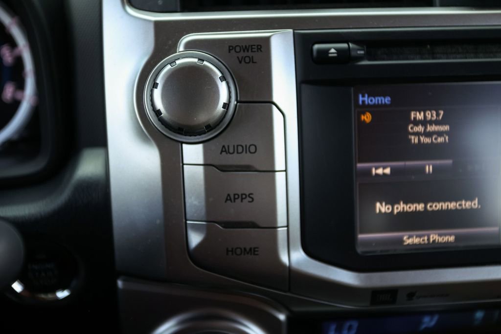 Used 2018 Toyota 4Runner Limited AWD/4WD image 36