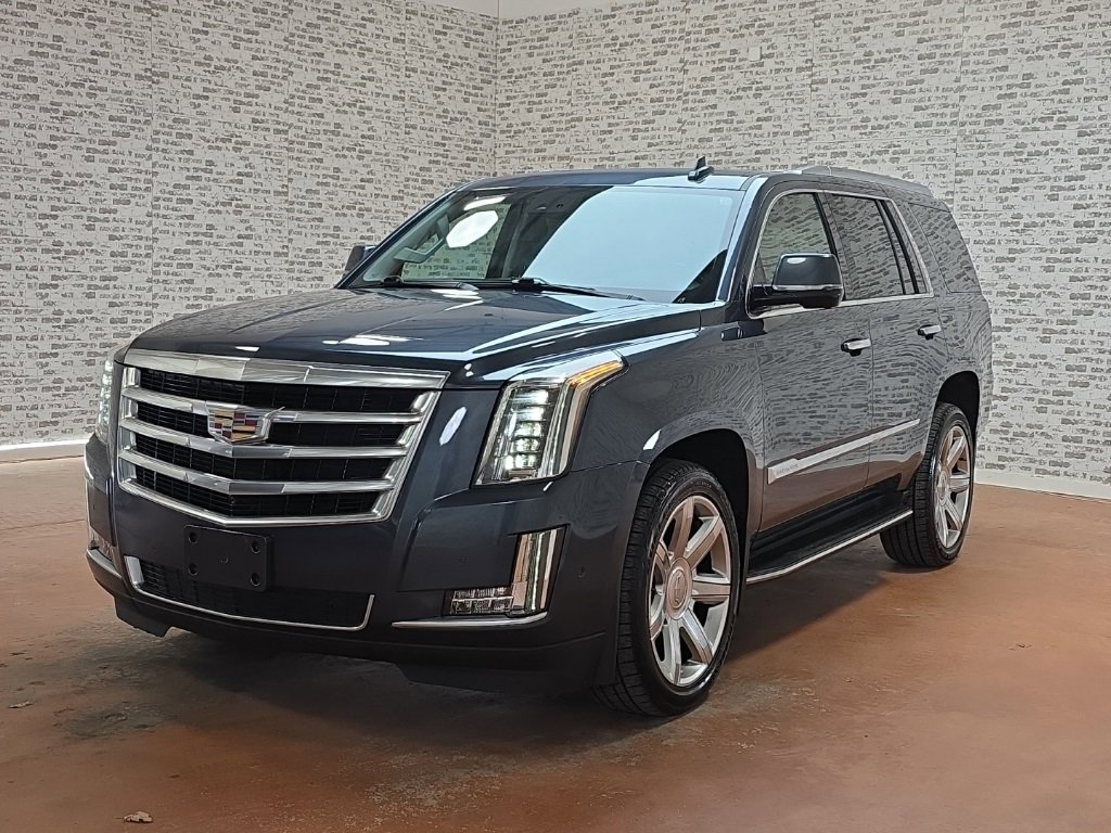 Used 2020 Cadillac Escalade Luxury image 3