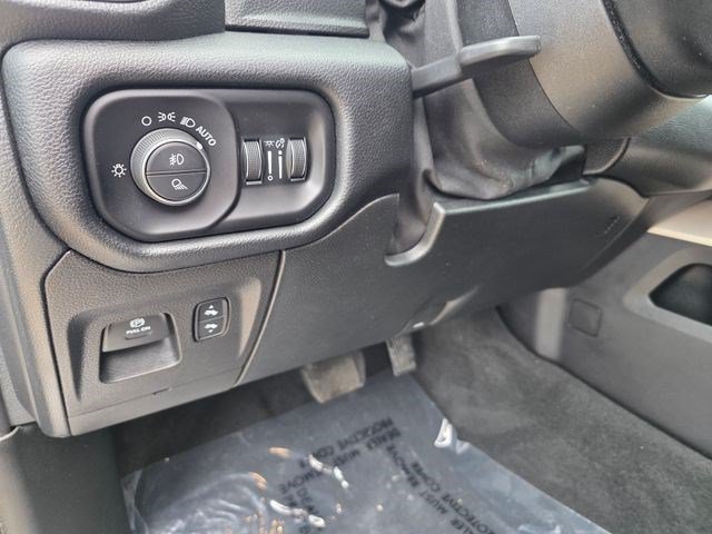 Used 2022 RAM 1500 Laramie AWD/4WD image 21