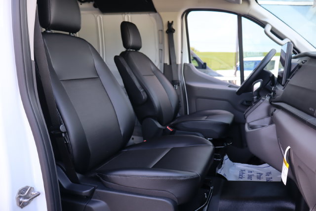 New 2026 Ford Transit 250 Low Roof RWD image 24