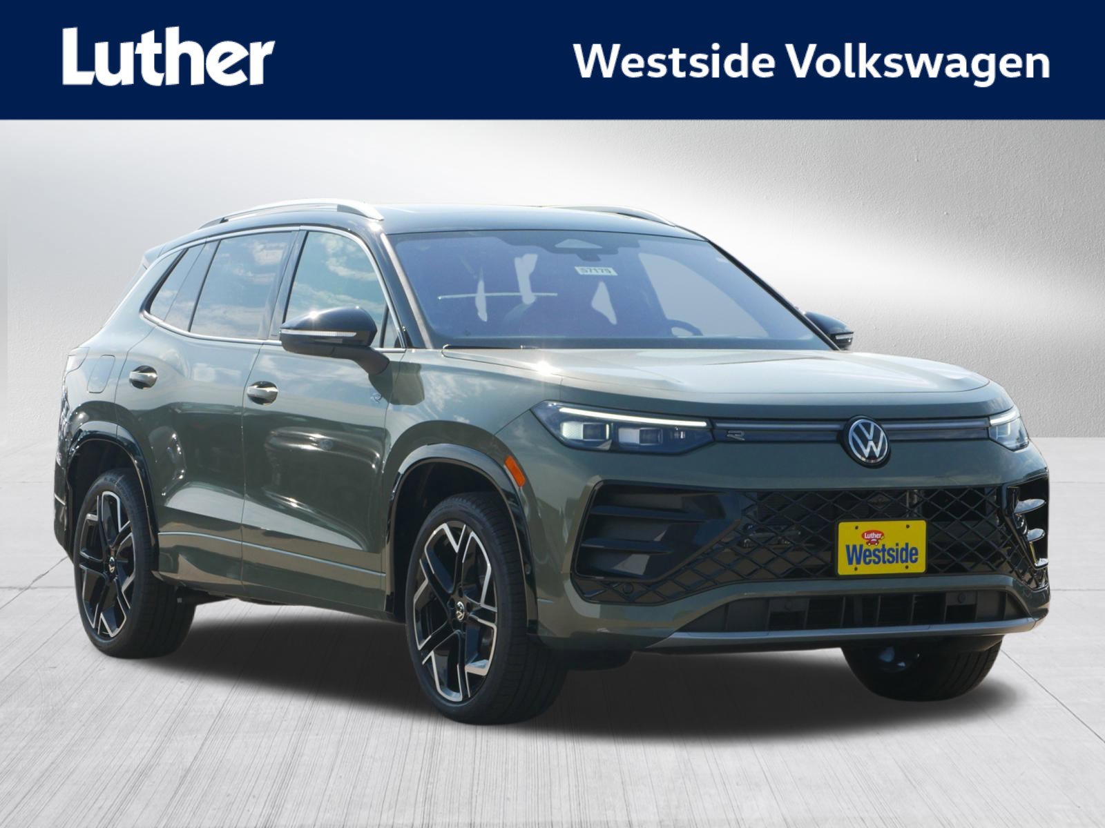 New 2025 Volkswagen Tiguan SEL R-Line