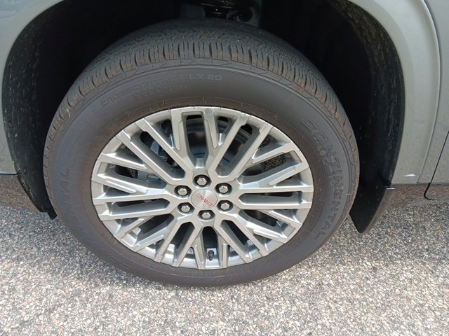 New 2026 GMC Acadia Denali w/ LPO, Floor Liner Package image 5