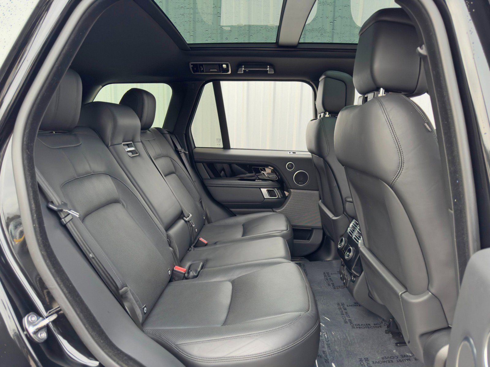 Used 2020 Land Rover Range Rover HSE image 47