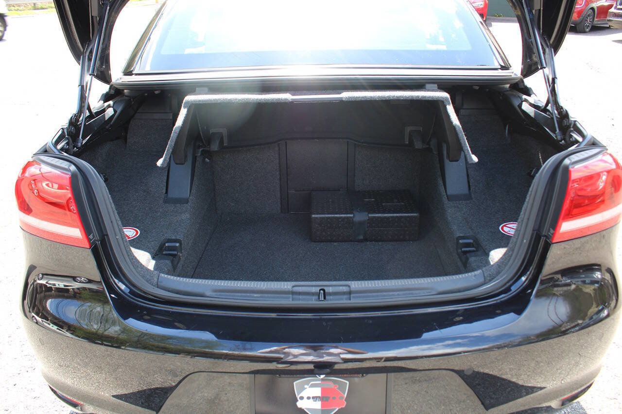 Used 2013 Volkswagen Eos Lux image 34