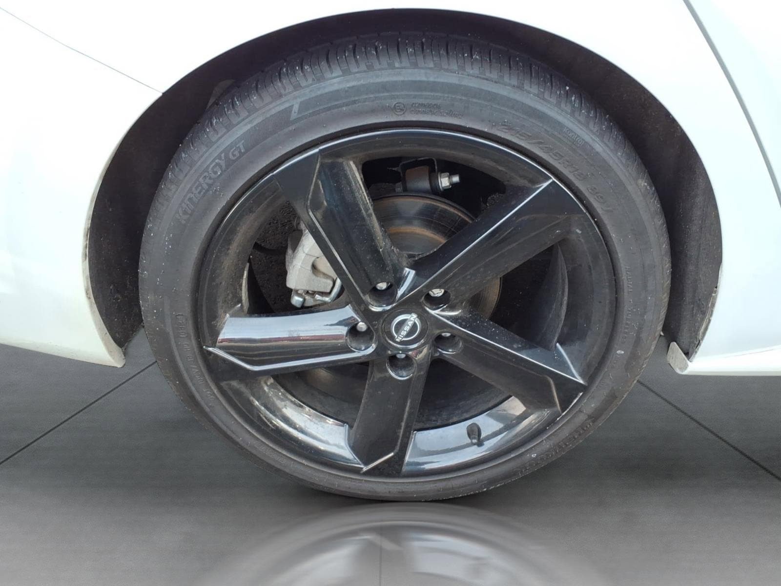 Used 2024 Nissan Sentra SR w/ SR Premium Package FWD image 7