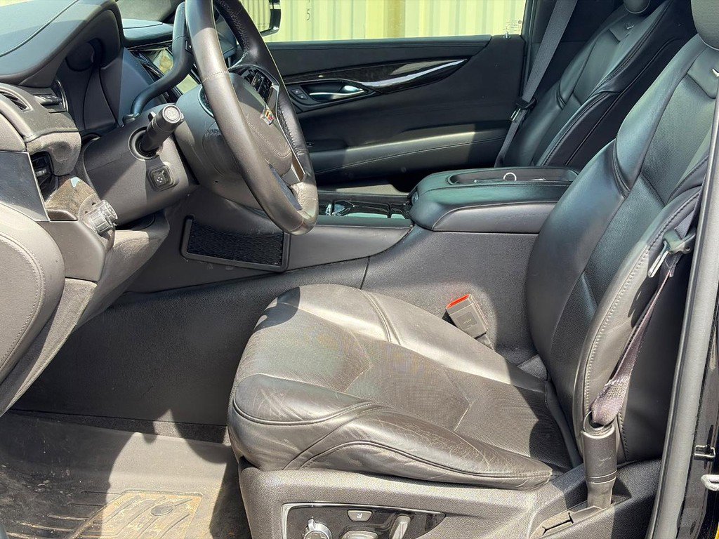 Used 2016 Cadillac Escalade ESV Platinum AWD/4WD image 5