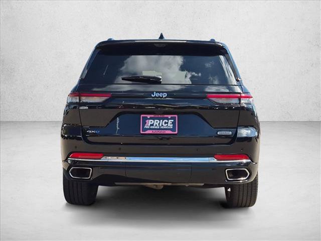Used 2023 Jeep Grand Cherokee Overland w/ Luxury Tech Group IV AWD/4WD image 7