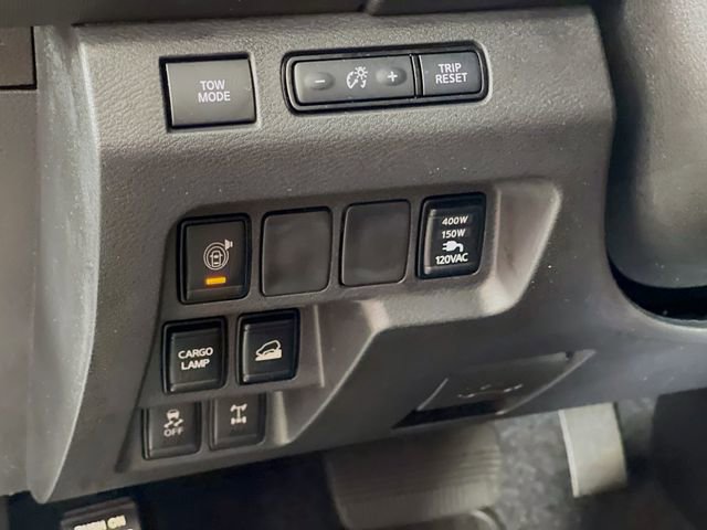 Used 2023 Nissan Frontier PRO-4X w/ Pro Convenience Package image 11