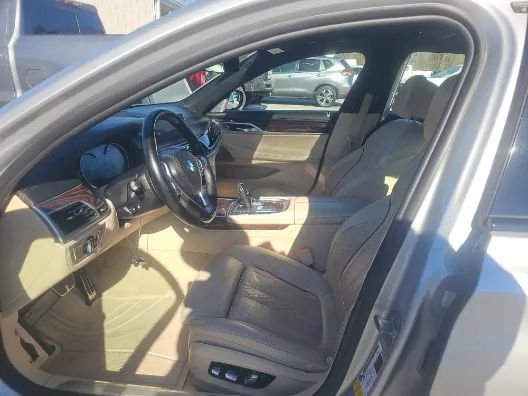 Used 2019 BMW 740i 740i Sedan 4D w/ Executive Package image 12