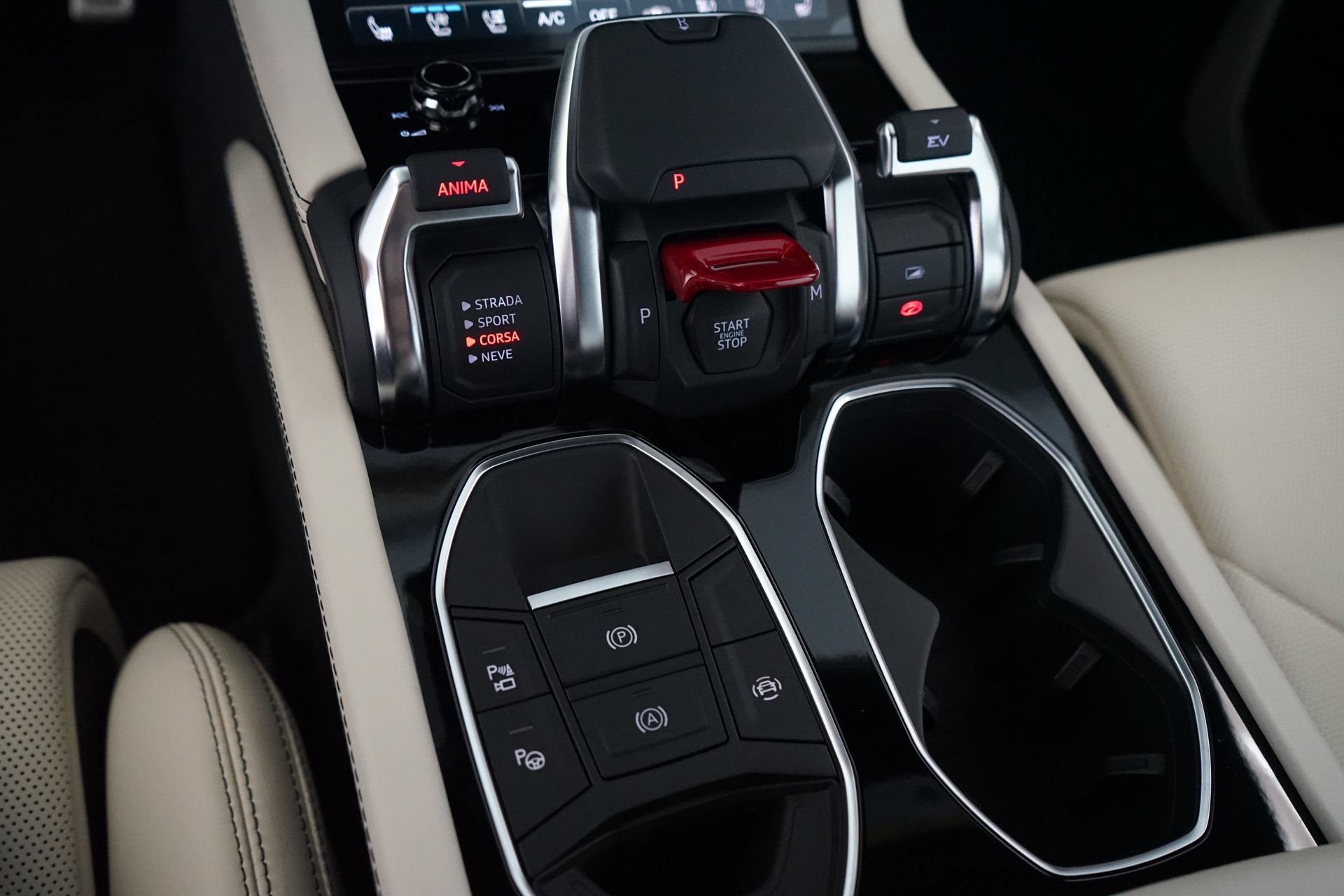 Used 2025 Lamborghini Urus SE AWD/4WD image 20