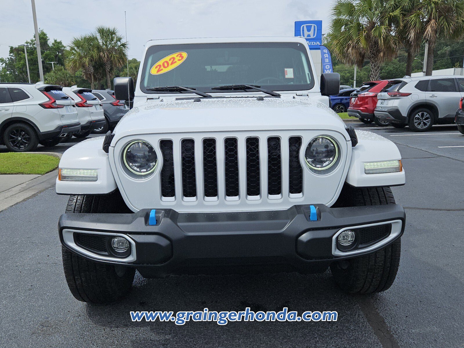 Used 2023 Jeep Wrangler Unlimited Sahara AWD/4WD image 8