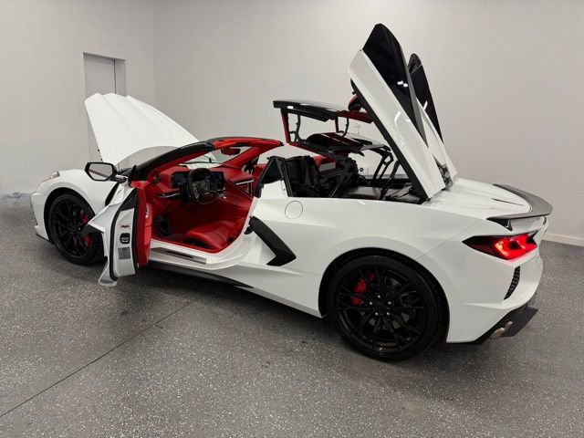 Used 2023 Chevrolet Corvette Stingray w/ Z51 Performance Package image 23