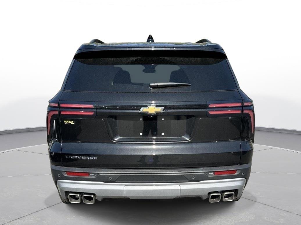 Used 2025 Chevrolet Traverse LT w/ Driver Confidence Package image 7