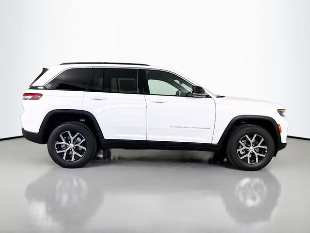 New 2025 Jeep Grand Cherokee Limited image 8