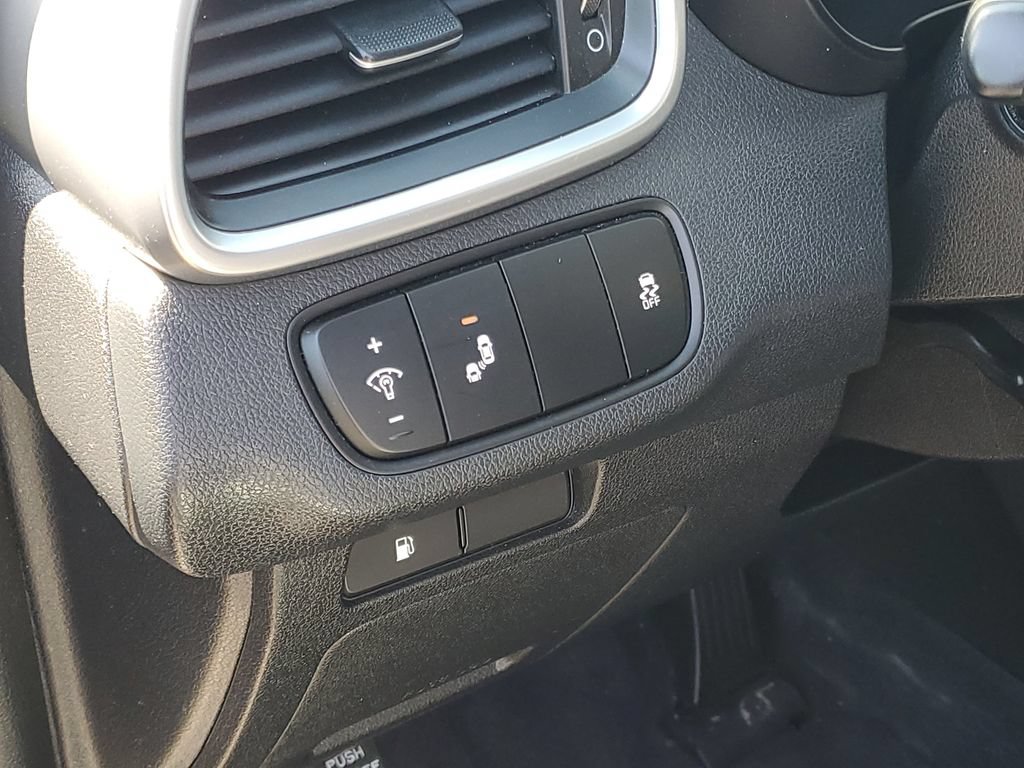 Used 2019 Kia Sorento FWD image 10