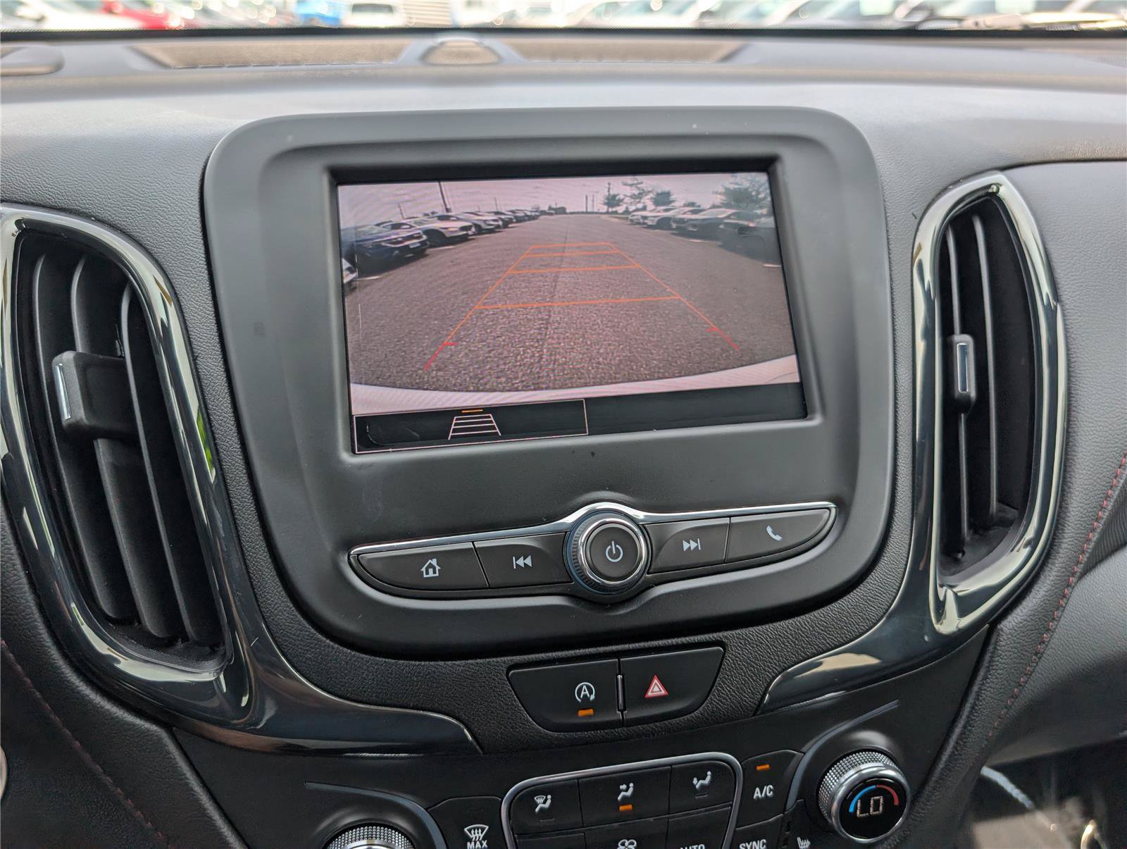 Used 2023 Chevrolet Equinox RS AWD/4WD image 30