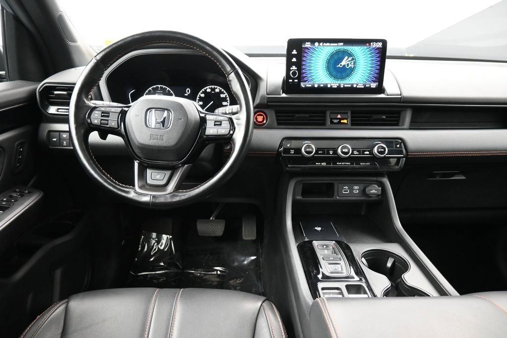 Certified 2024 Honda Pilot TrailSport image 20