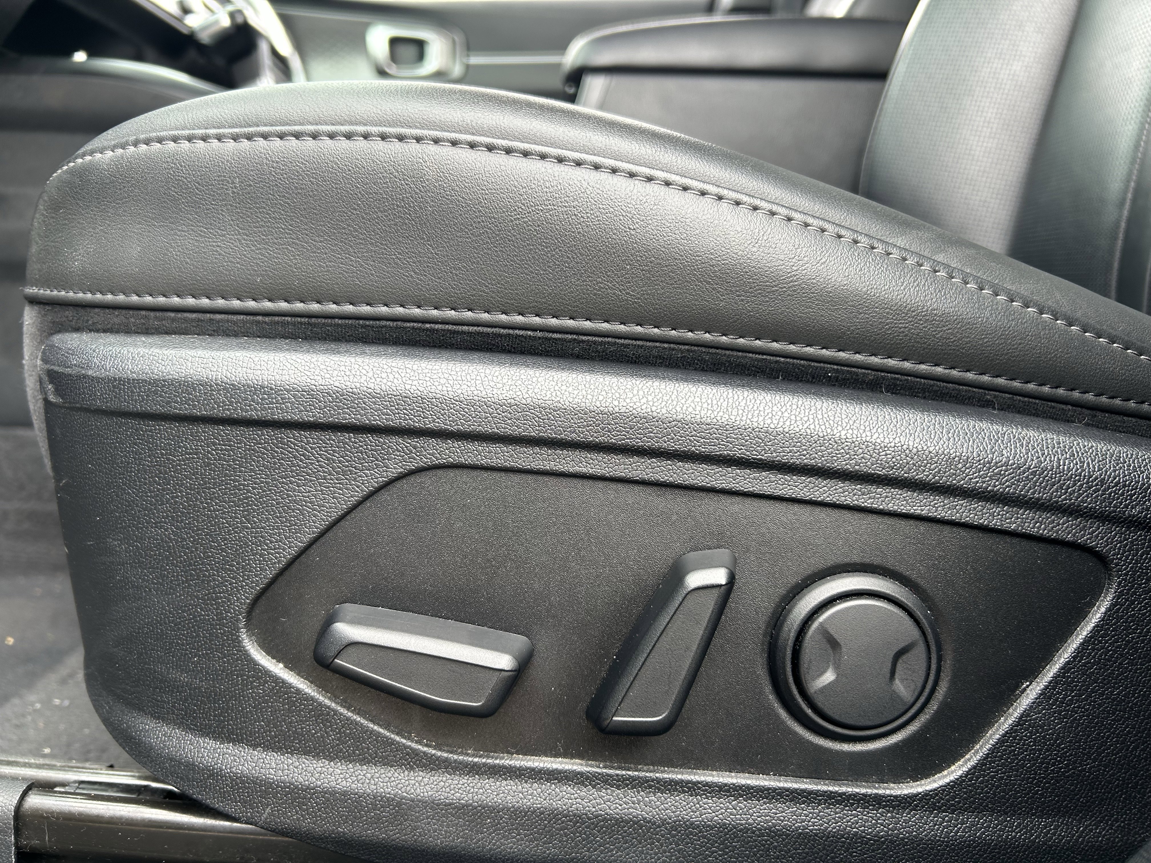 Certified 2024 Kia Sorento S image 20