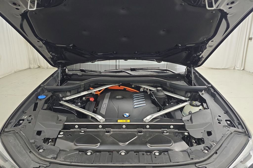 Certified 2023 BMW X5 xDrive45e w/ Executive Package image 32