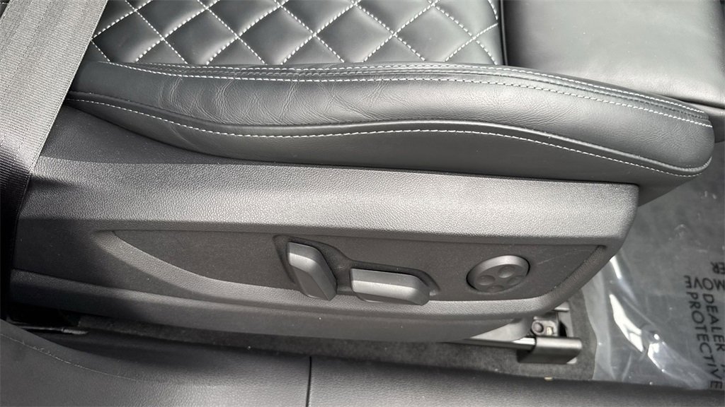 Used 2023 Audi SQ5 Premium Plus w/ Premium Plus Package image 46