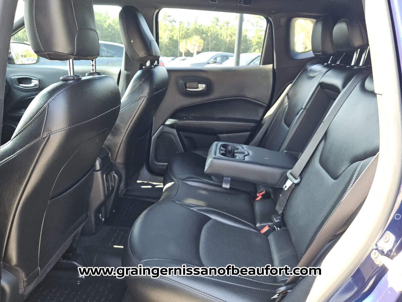 Used 2021 Jeep Compass Latitude w/ Driver Assistance Group FWD image 4