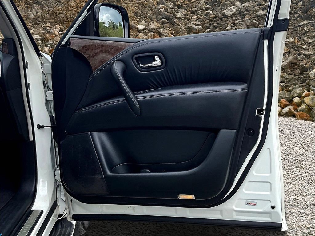 Used 2017 INFINITI QX80 4WD image 21