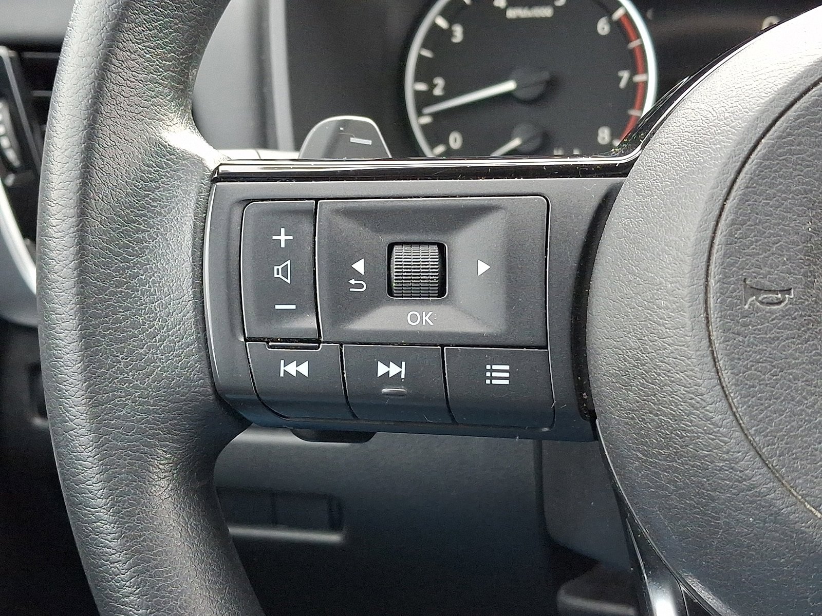 Used 2021 Nissan Rogue SV AWD/4WD image 20