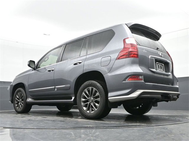 Used 2019 Lexus GX 460 image 14