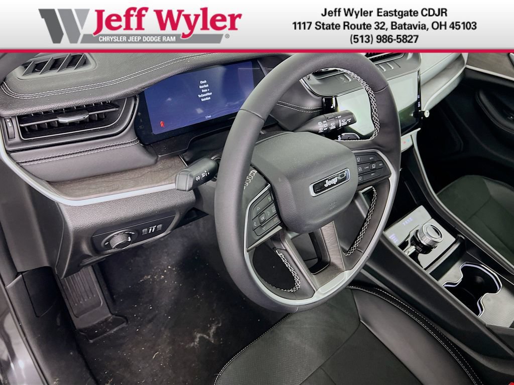 New 2026 Jeep Grand Cherokee Altitude AWD/4WD image 7