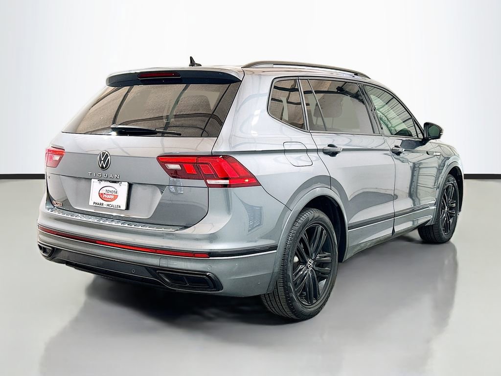 Used 2022 Volkswagen Tiguan SE R-Line FWD image 4