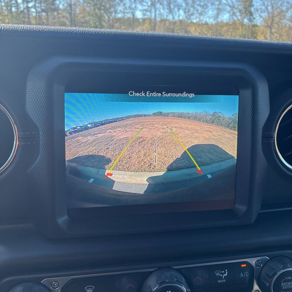 Used 2022 Jeep Wrangler Unlimited Sahara image 18