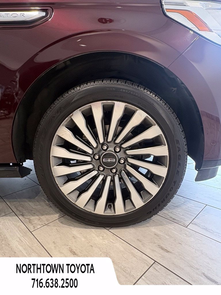 Used 2019 Lincoln Navigator Reserve w/ Cargo Package AWD/4WD image 11