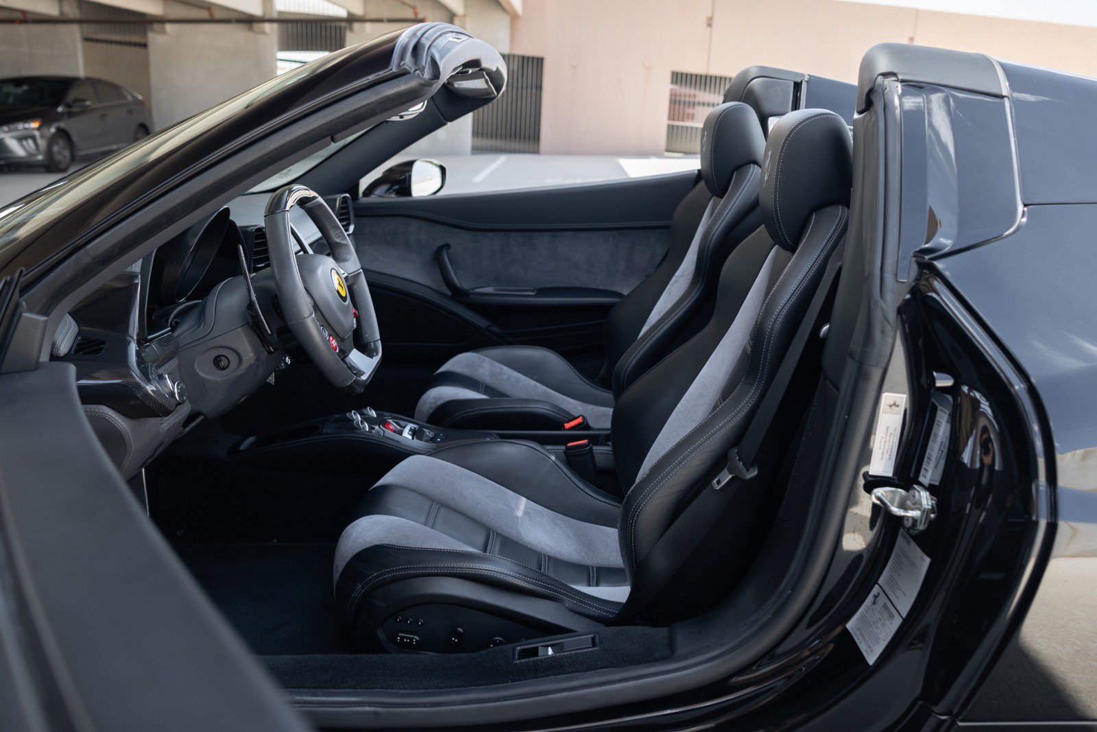 Used 2012 Ferrari 458 Spider RWD image 42