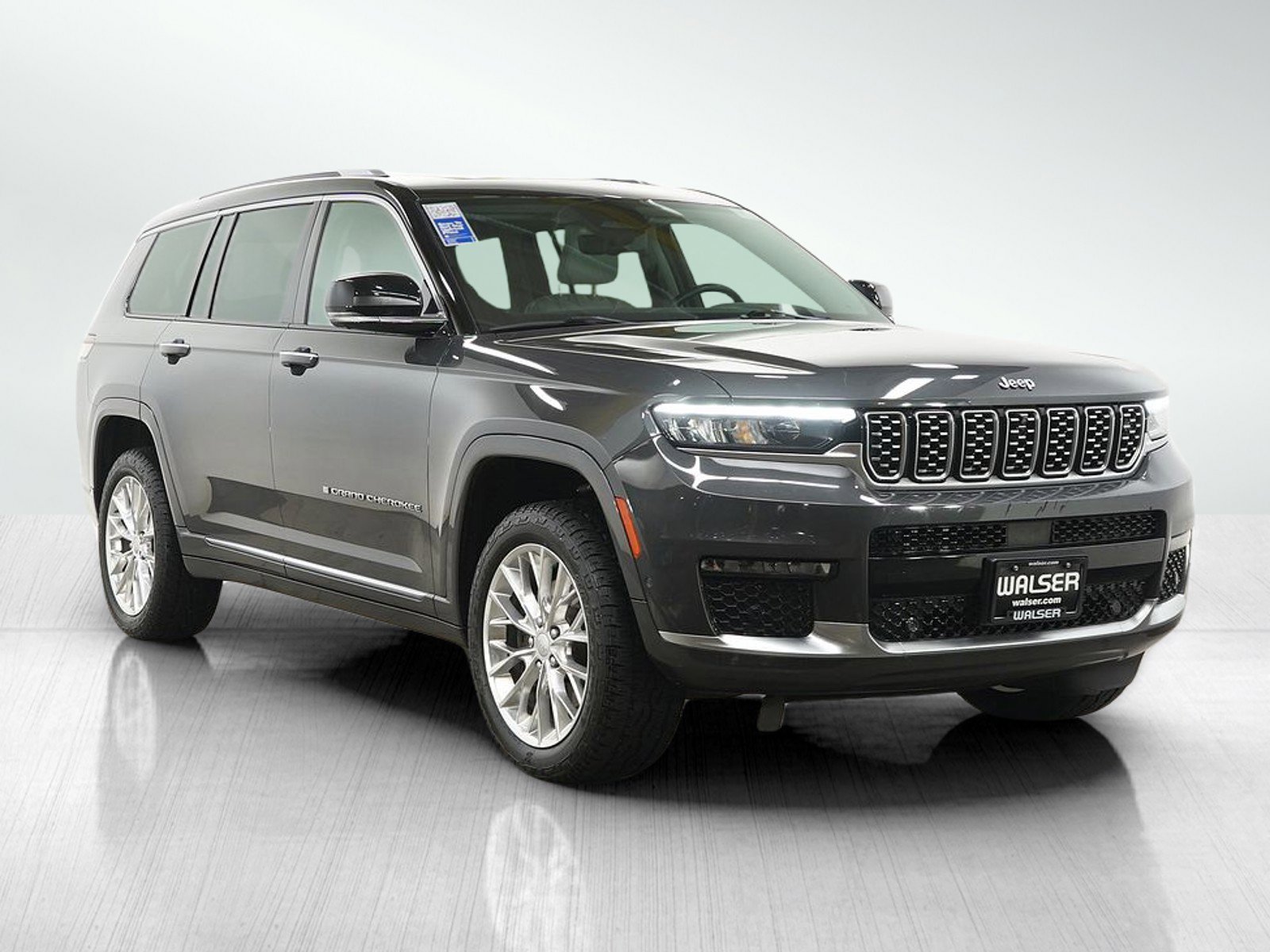 Used 2021 Jeep Grand Cherokee L Summit w/ Advanced Protech Group IV AWD/4WD image 8