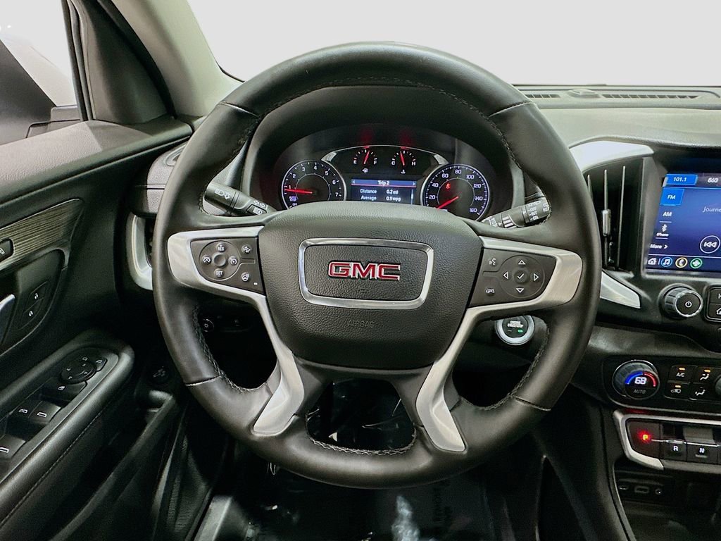 Used 2024 GMC Terrain SLT image 11