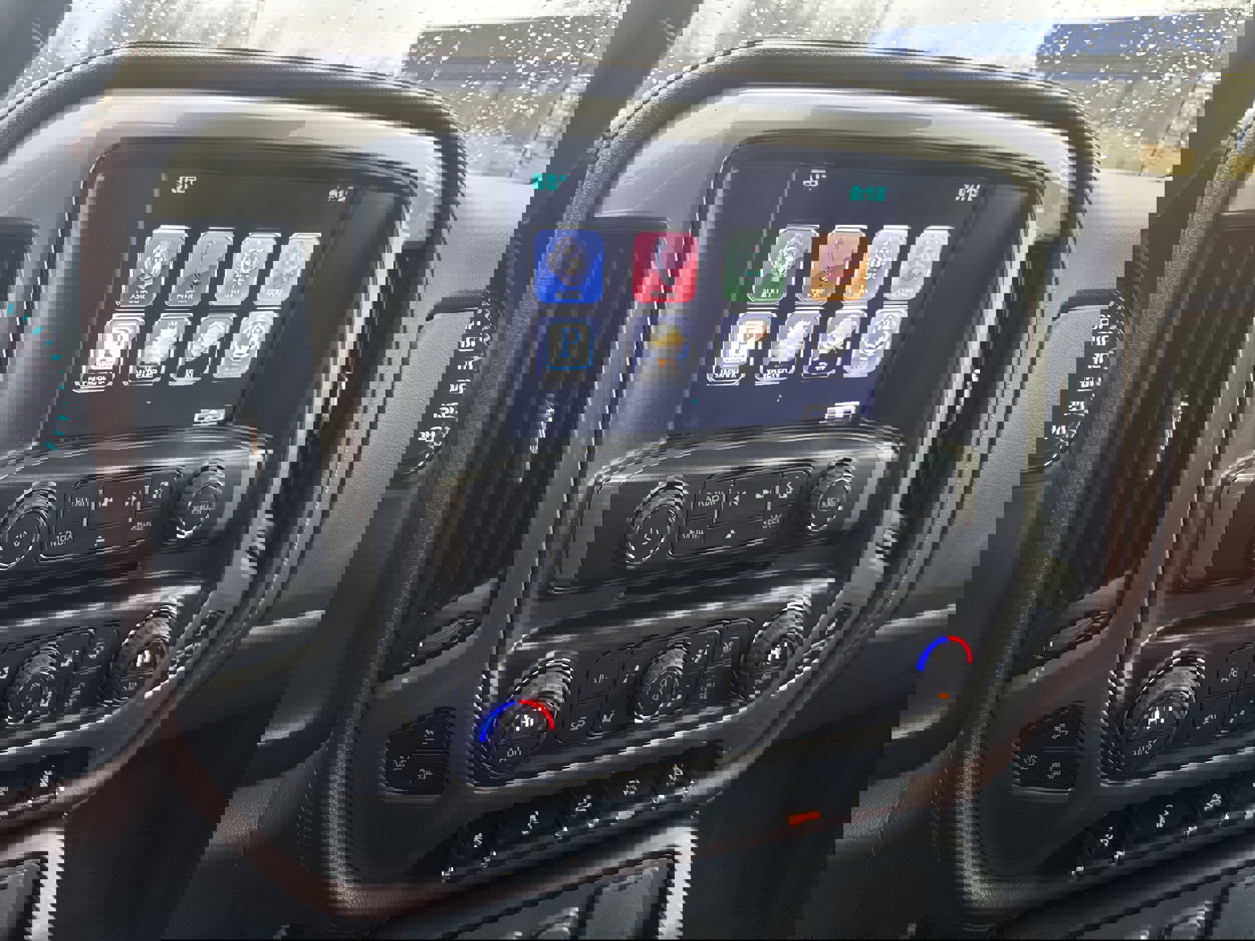 Used 2015 Chevrolet Silverado 1500 High Country w/ High Country Premium Package image 19