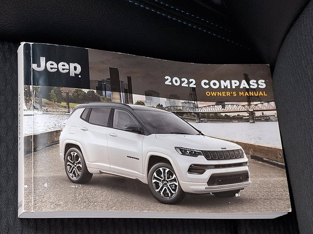 Used 2022 Jeep Compass Latitude w/ Convenience Group AWD/4WD image 26