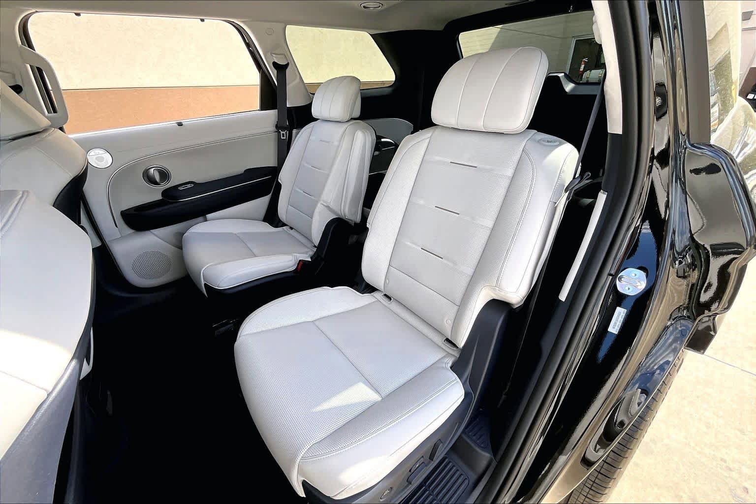 Certified 2026 Hyundai Palisade Calligraphy AWD/4WD image 19